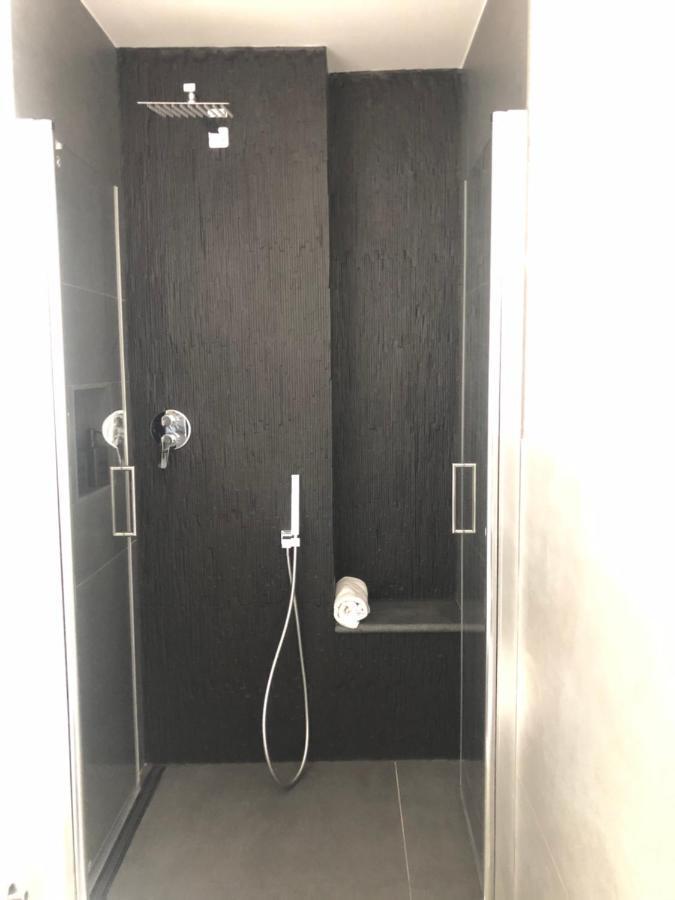 نابولي Vesucharme Suite Luxury Room المظهر الخارجي الصورة